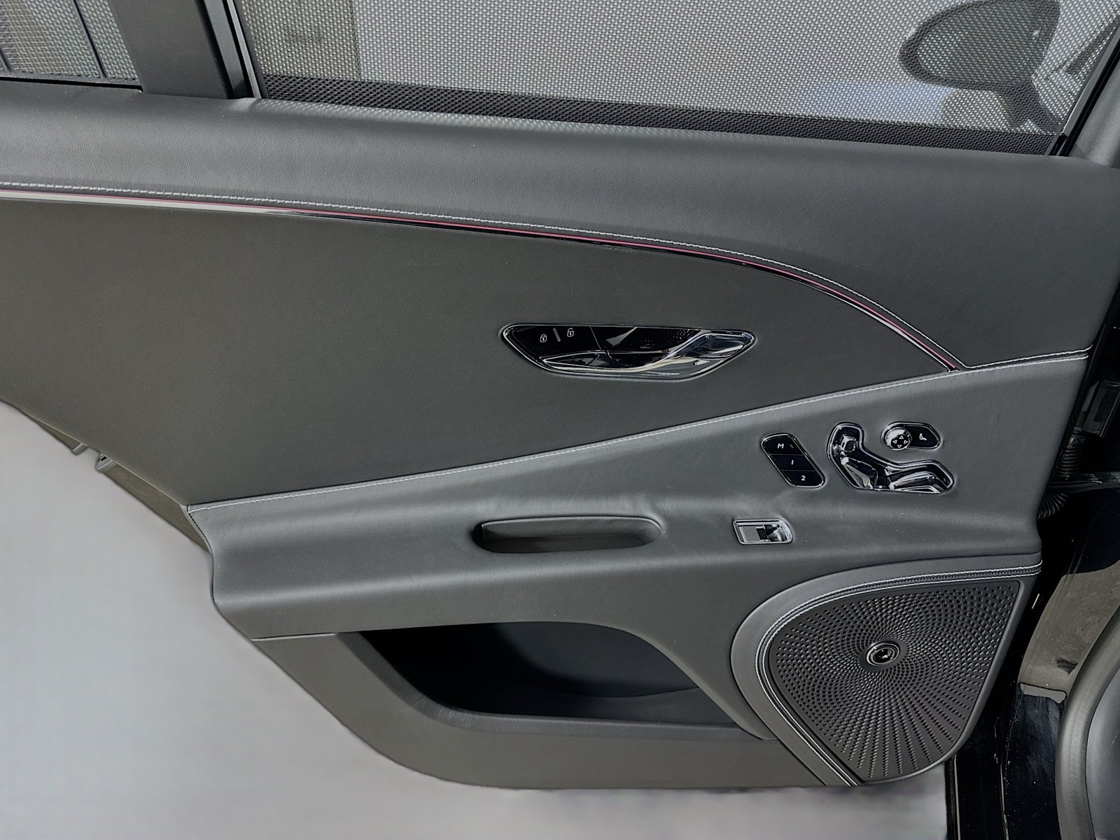 New 2026 Bentley Flying Spur V8 AWD/4WD image 37