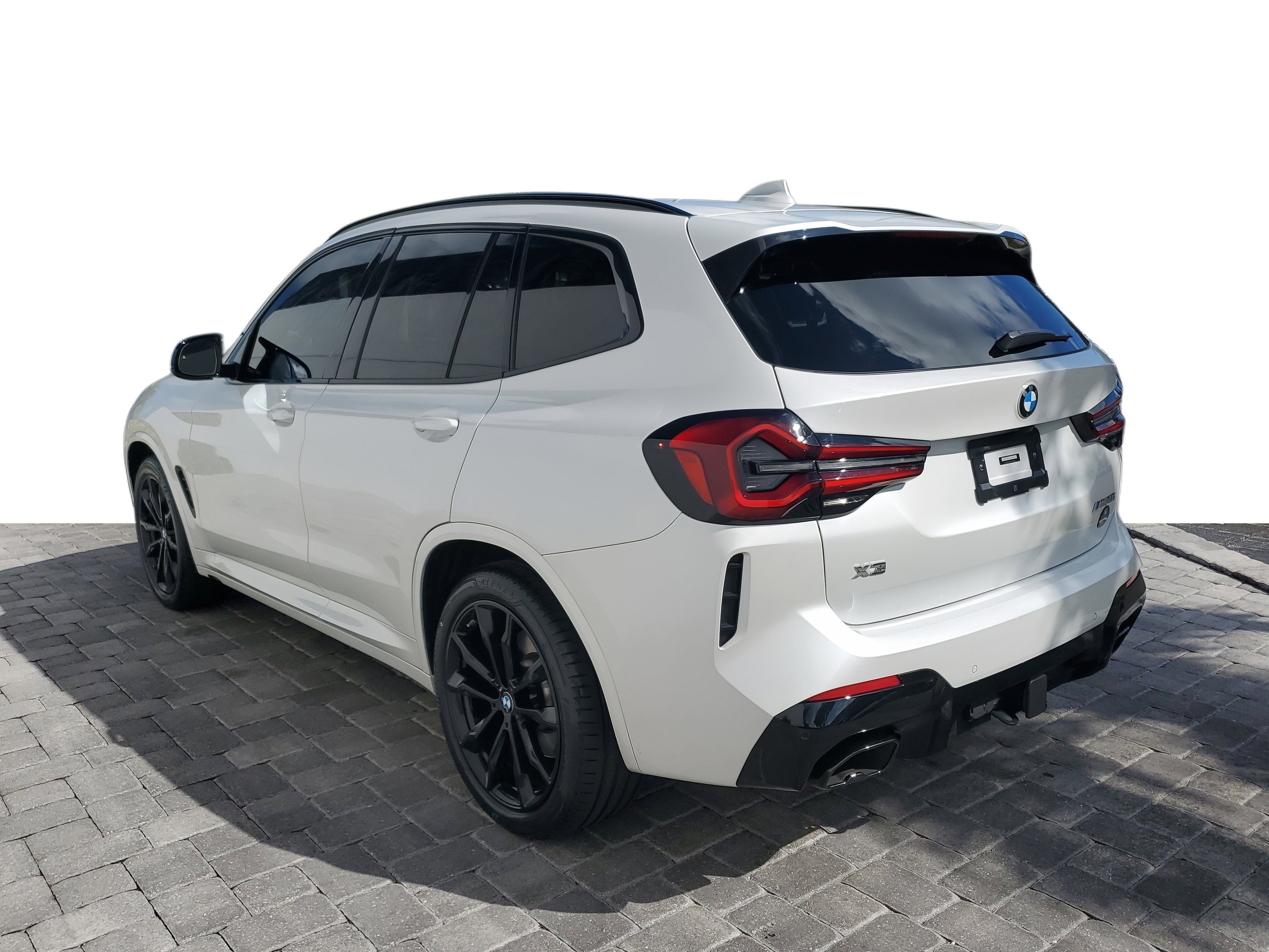 Used 2023 BMW X3 M40i w/ Premium Package image 4