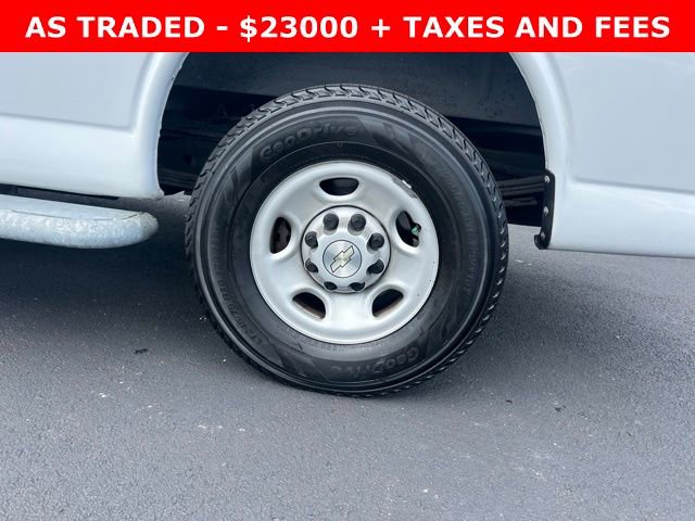 Used 2022 Chevrolet Express 2500 w/ Driver Convenience Package image 10