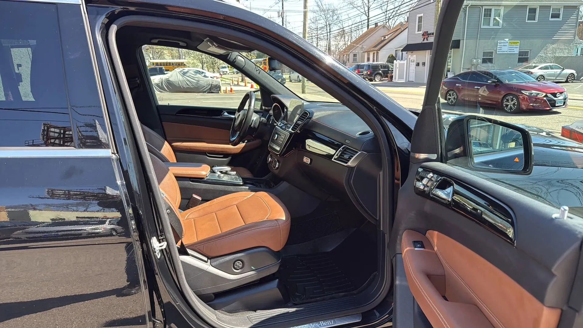 Used 2017 Mercedes-Benz GLS 450 4MATIC image 23