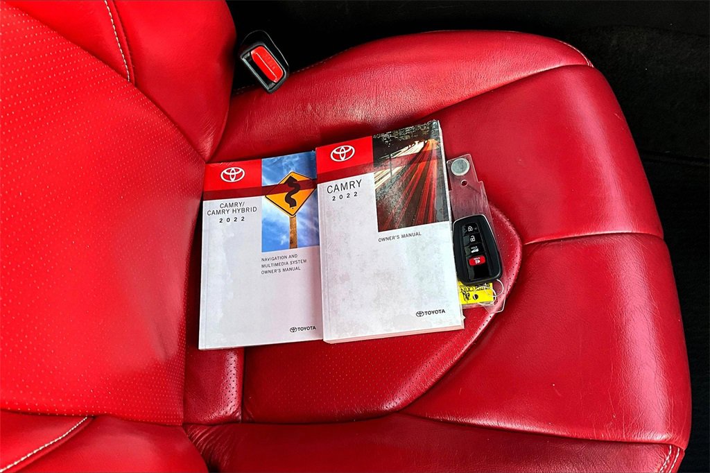 Used 2022 Toyota Camry XSE w/ Driver Assist Package image 11