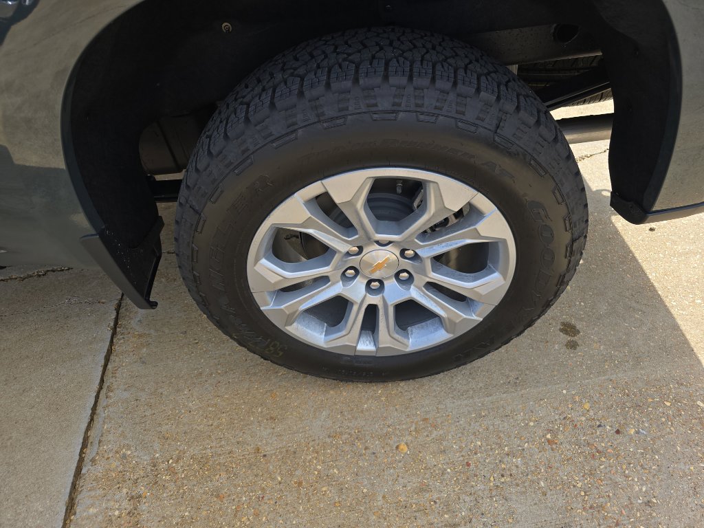 New 2026 Chevrolet Silverado 1500 LTZ w/ LTZ Premium Package image 13