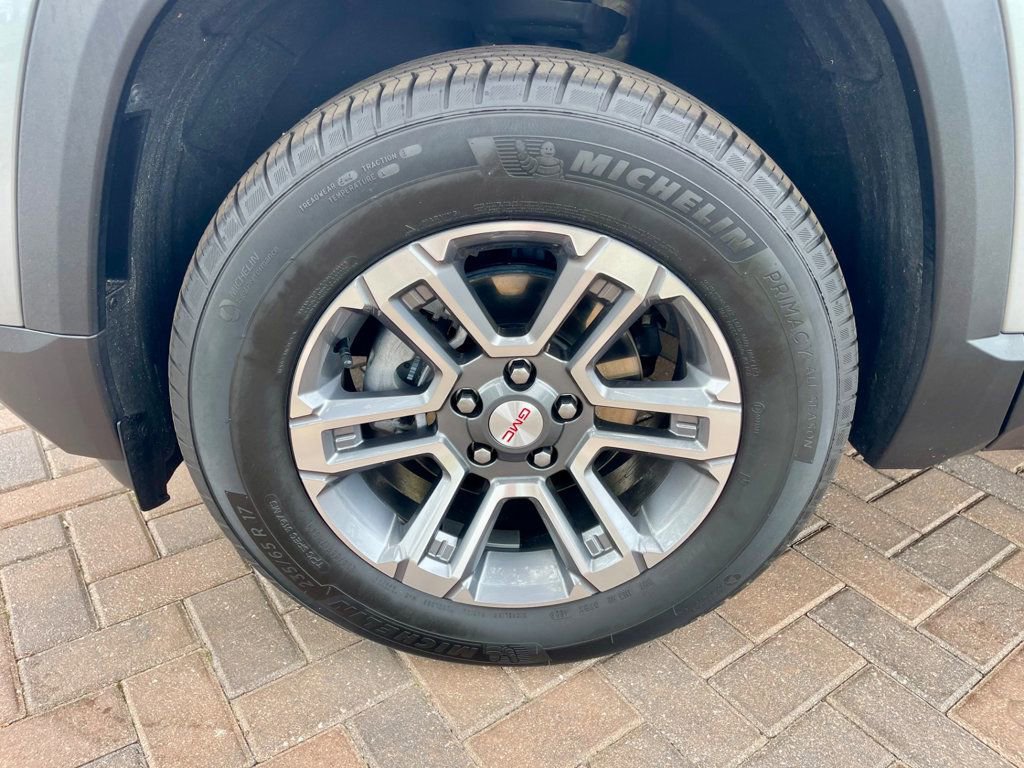 Used 2025 GMC Terrain Elevation image 10