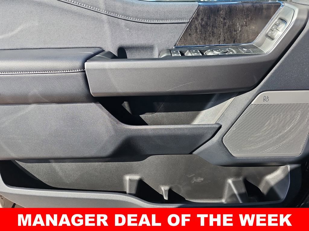 New 2026 Ford F250 Lariat w/ Black Appearance Package image 27