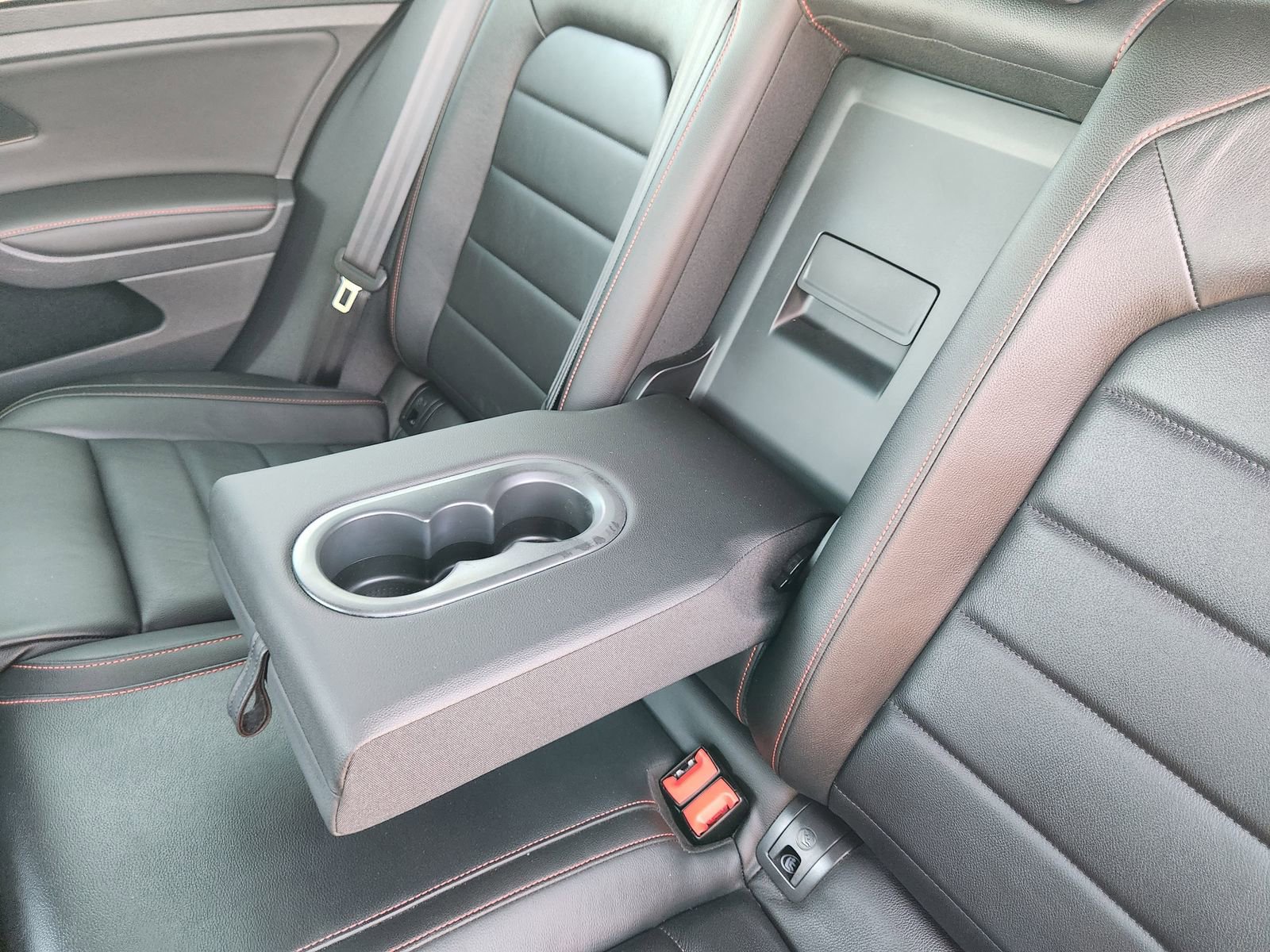 Used 2017 Volkswagen GTI Autobahn image 34