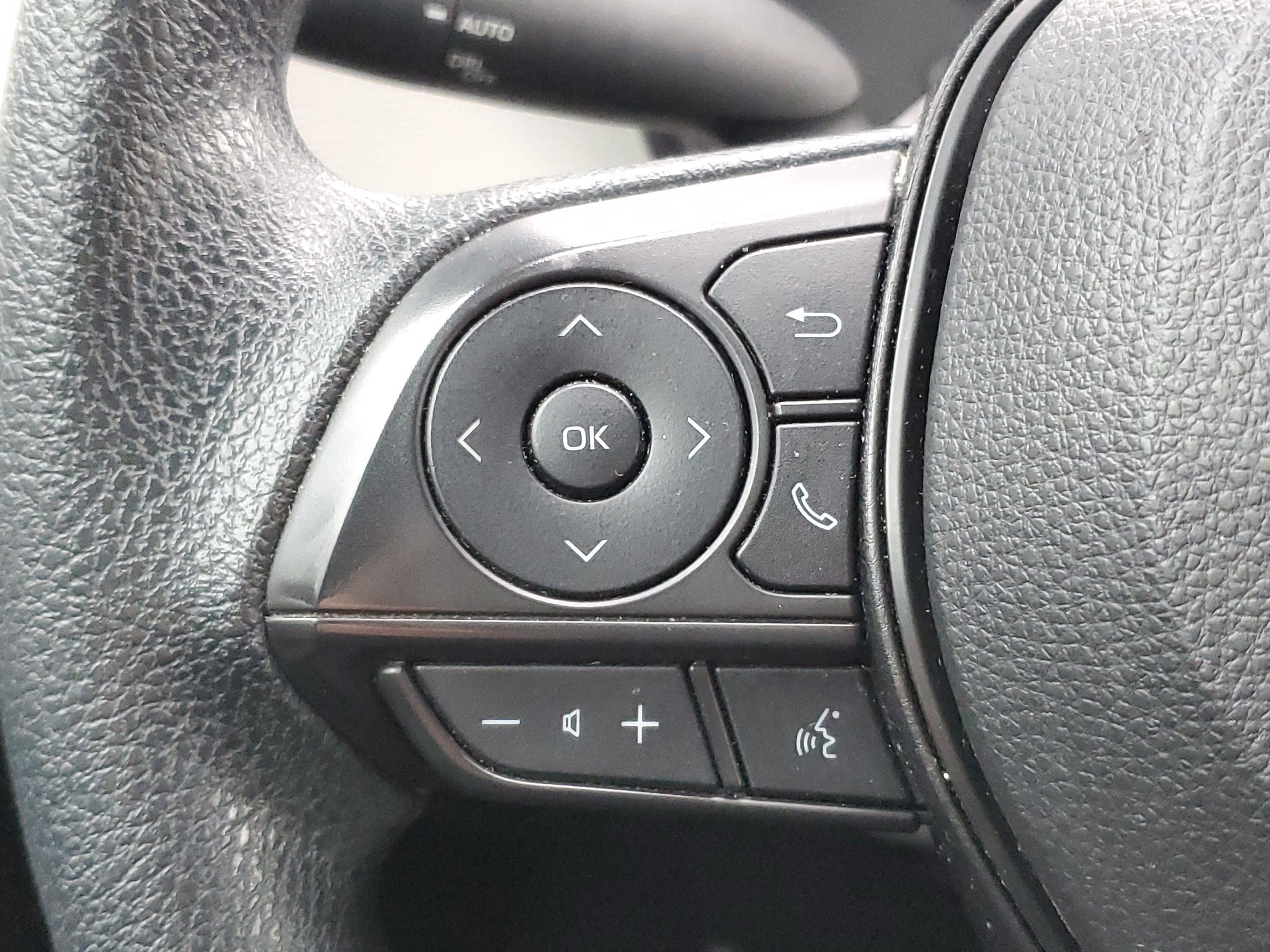 Used 2024 Toyota Corolla LE image 13