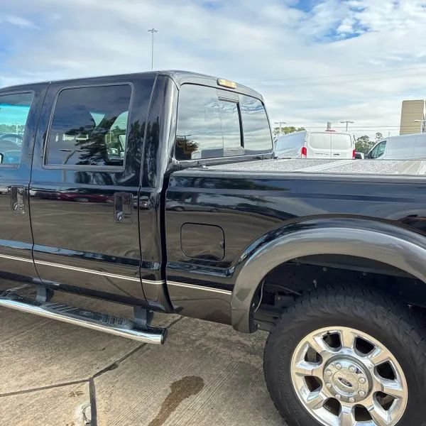 Used 2016 Ford F250 Lariat w/ Lariat Ultimate Package AWD/4WD image 4