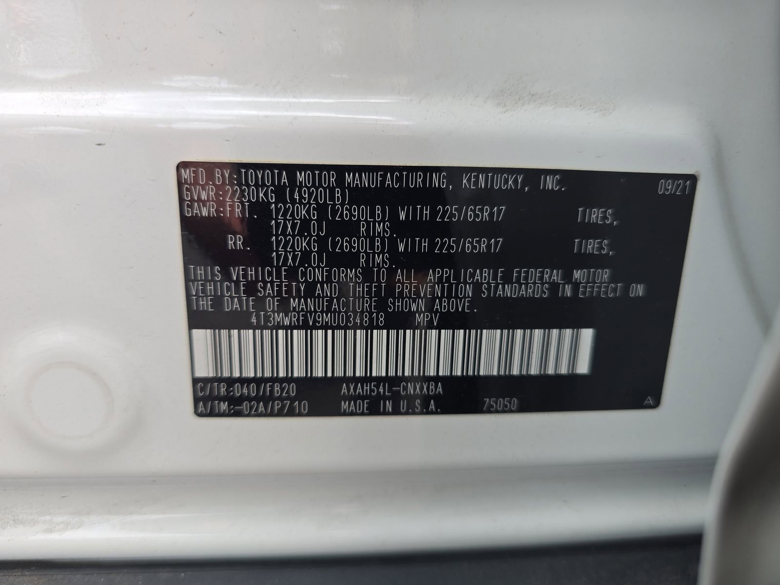 Used 2021 Toyota RAV4 LE AWD/4WD image 27