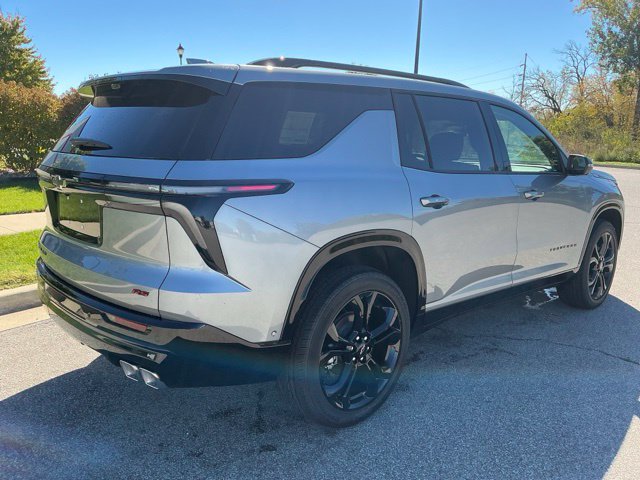 New 2027 Chevrolet Traverse RS w/ LPO, Floor Liner Package AWD/4WD image 5