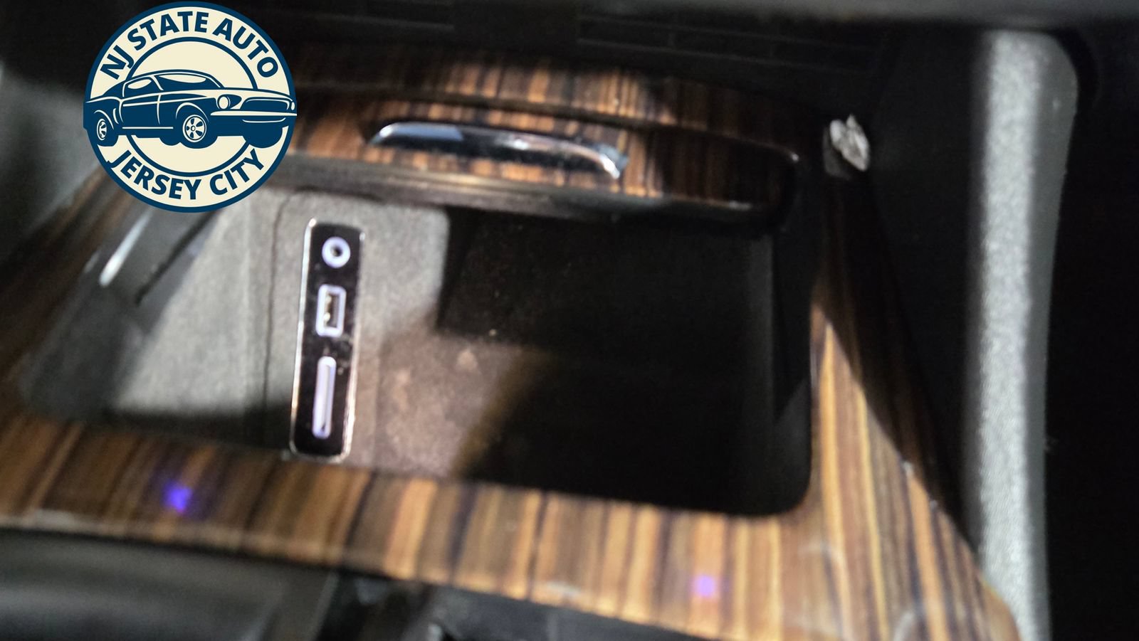 Used 2019 Maserati Levante GranLusso AWD/4WD image 19