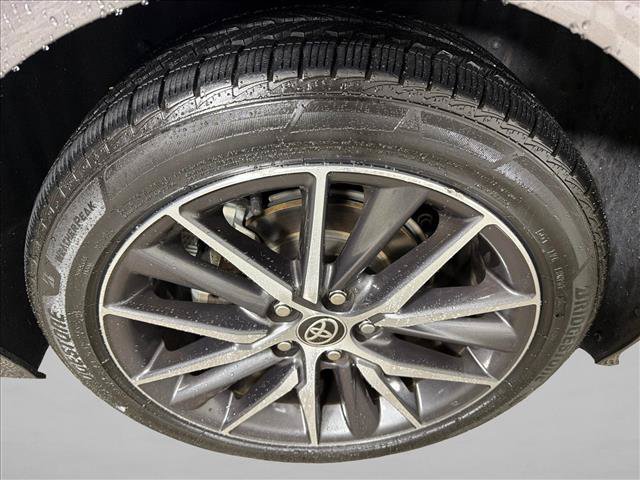 Used 2022 Toyota Camry XLE FWD image 17