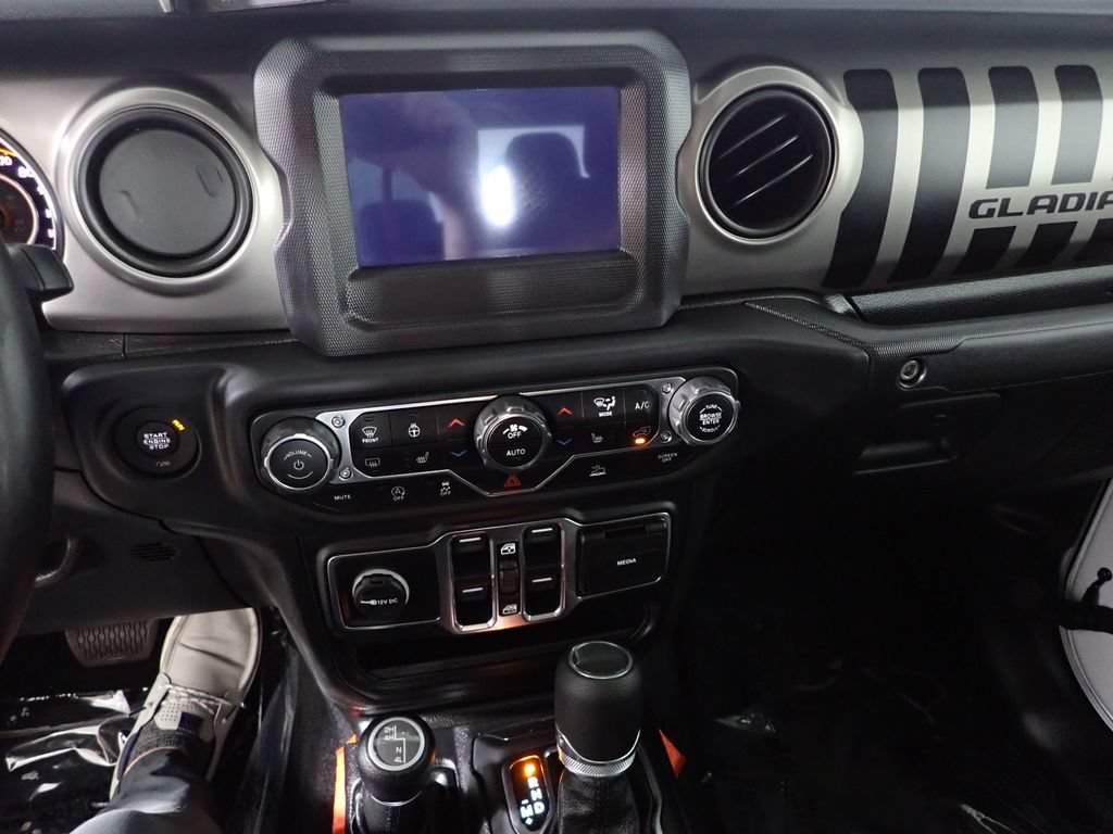 Used 2020 Jeep Gladiator Sport w/ Quick Order Package 24S AWD/4WD image 28