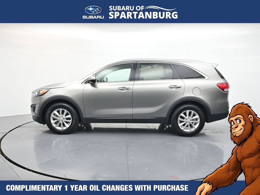 Used 2017 Kia Sorento FWD video 4