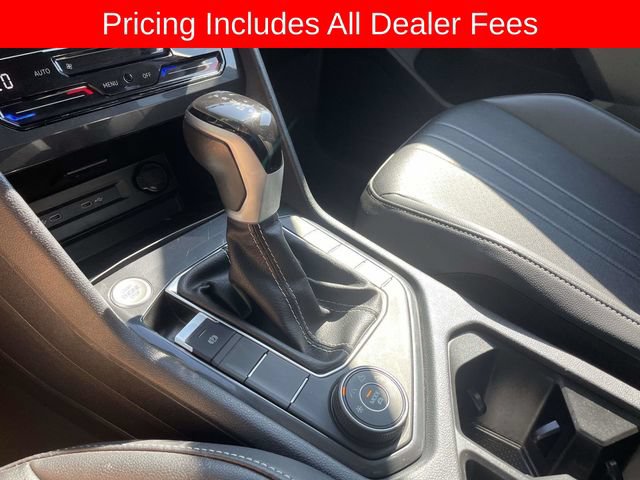 Used 2024 Volkswagen Tiguan SE AWD/4WD image 34
