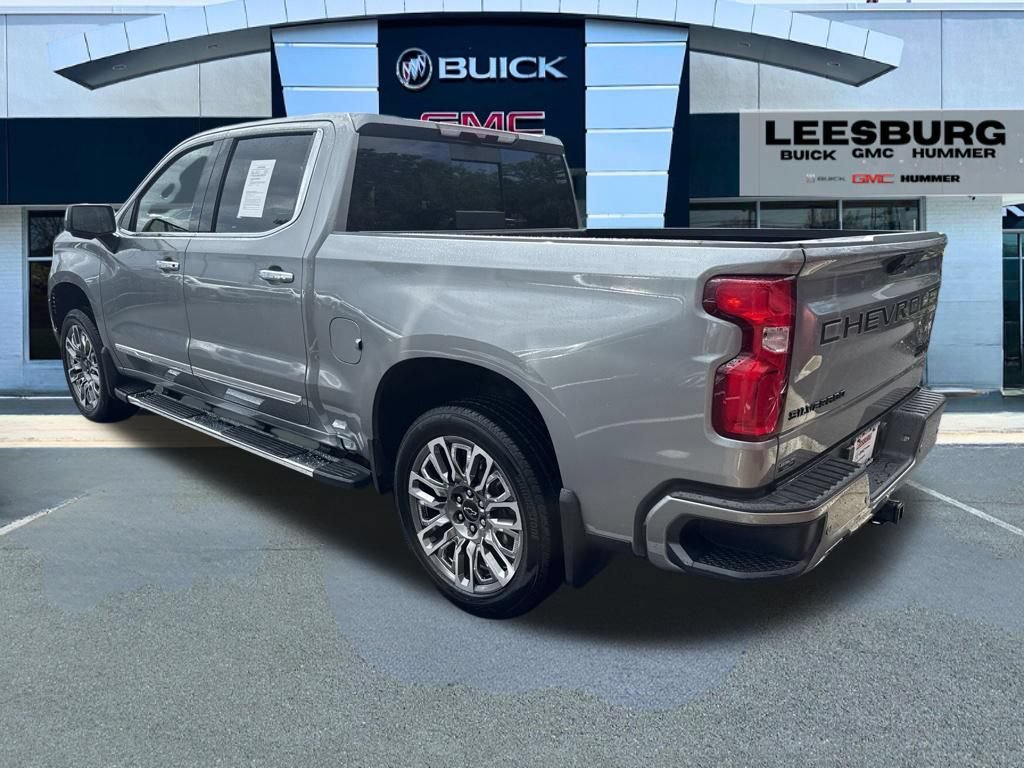 Used 2024 Chevrolet Silverado 1500 High Country w/ High Country Premium Package AWD/4WD image 5