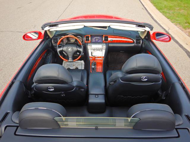 Used 2004 Lexus SC 430 Convertible image 34