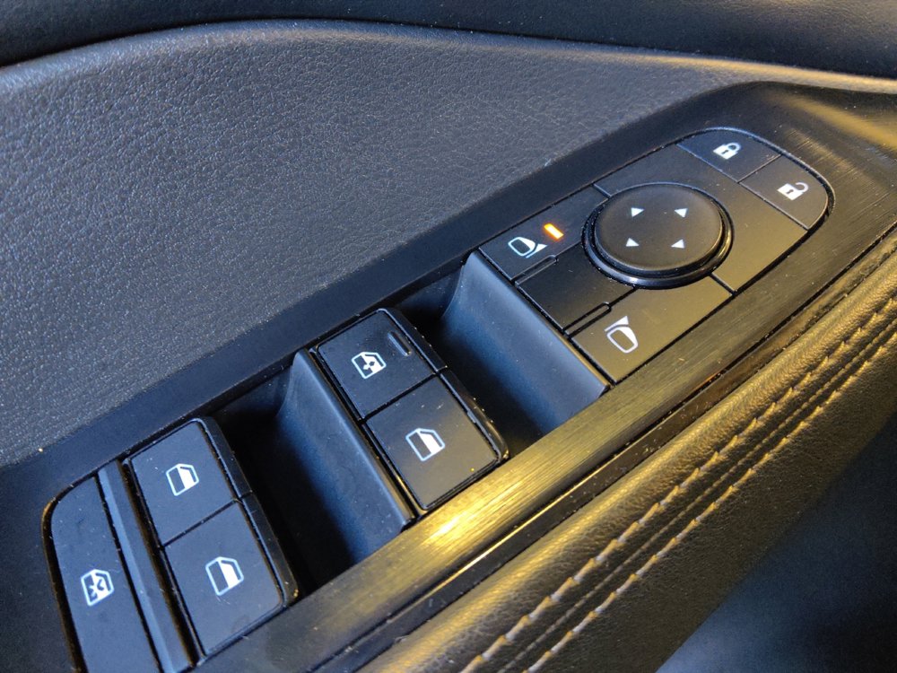 Used 2024 Nissan Rogue SV image 27