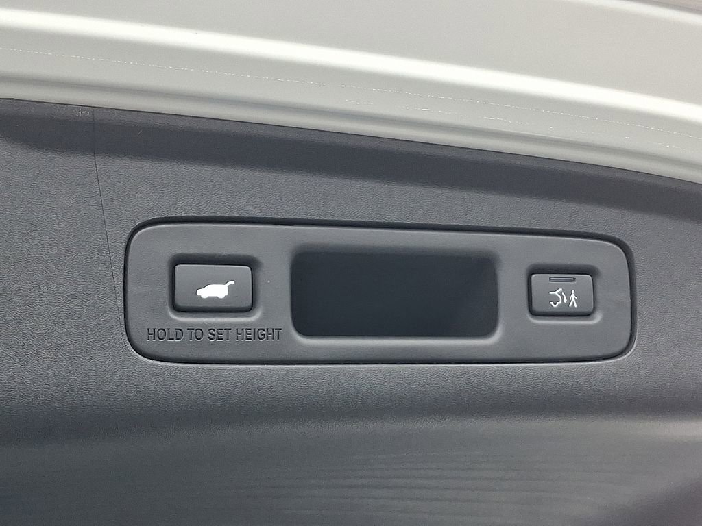 Certified 2025 Acura ADX AWD image 31