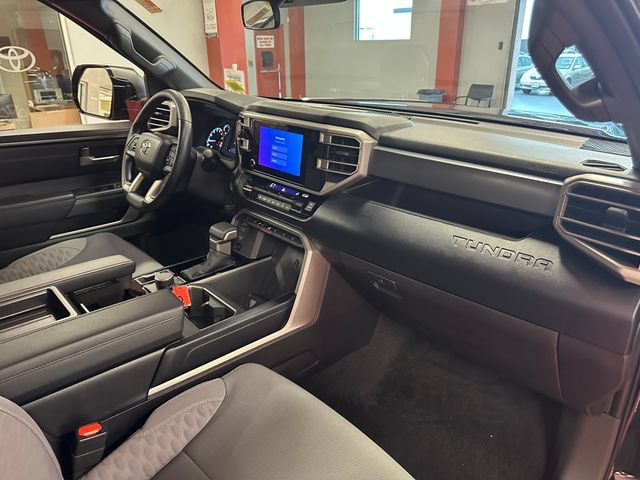 Certified 2025 Toyota Tundra SR5 w/ SR5 Convenience Package AWD/4WD image 17