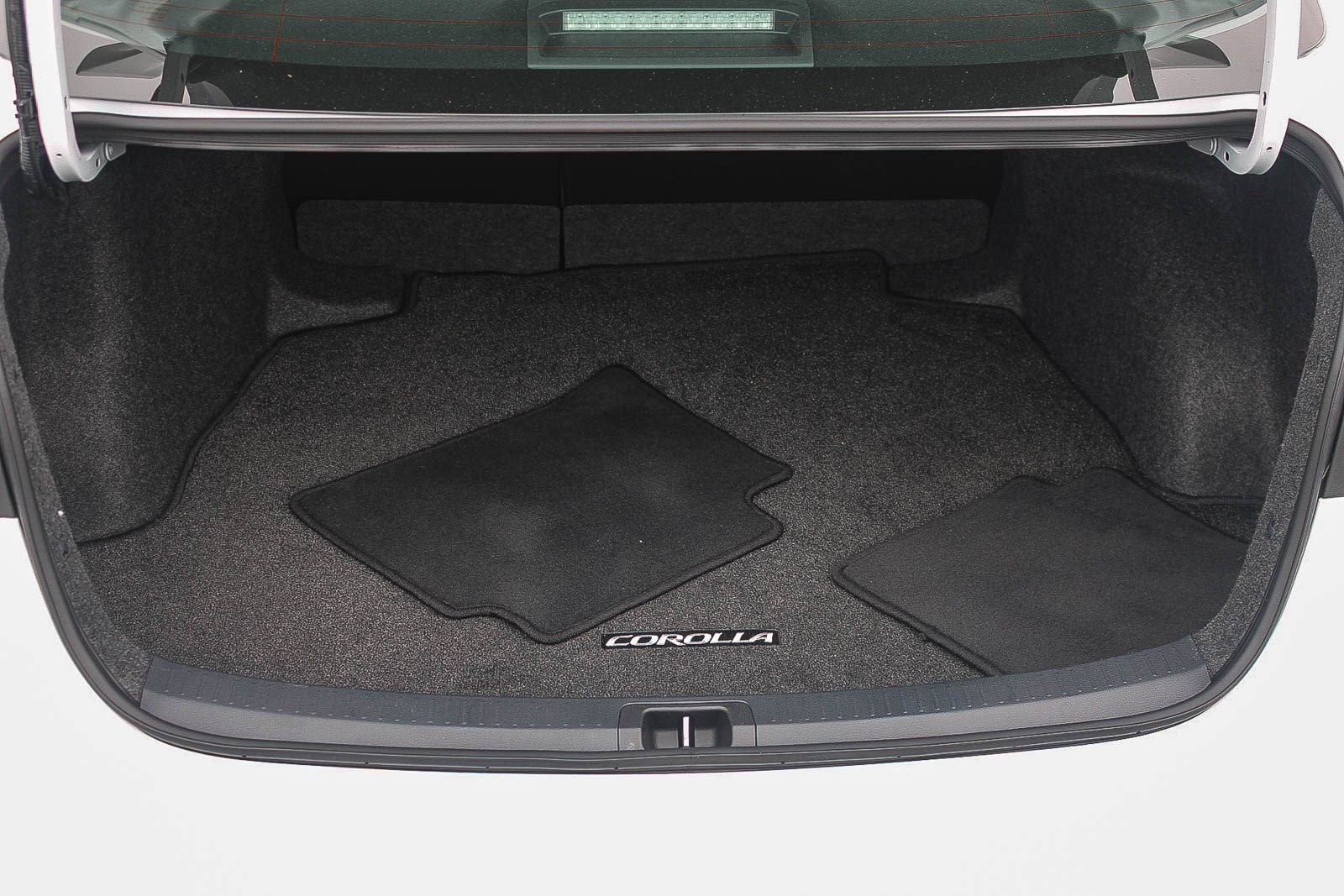 Used 2025 Toyota Corolla SE FWD image 26