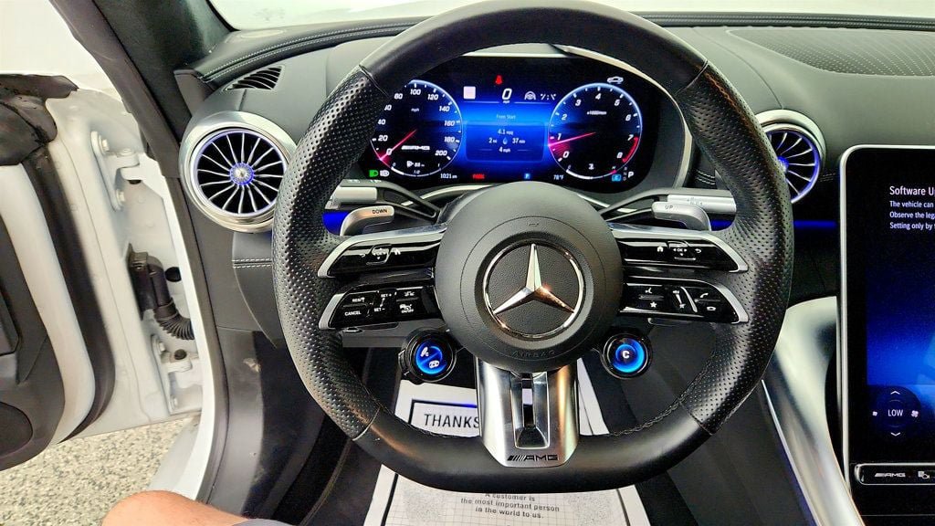 Used 2023 Mercedes-Benz SL 55 AMG 4MATIC image 13
