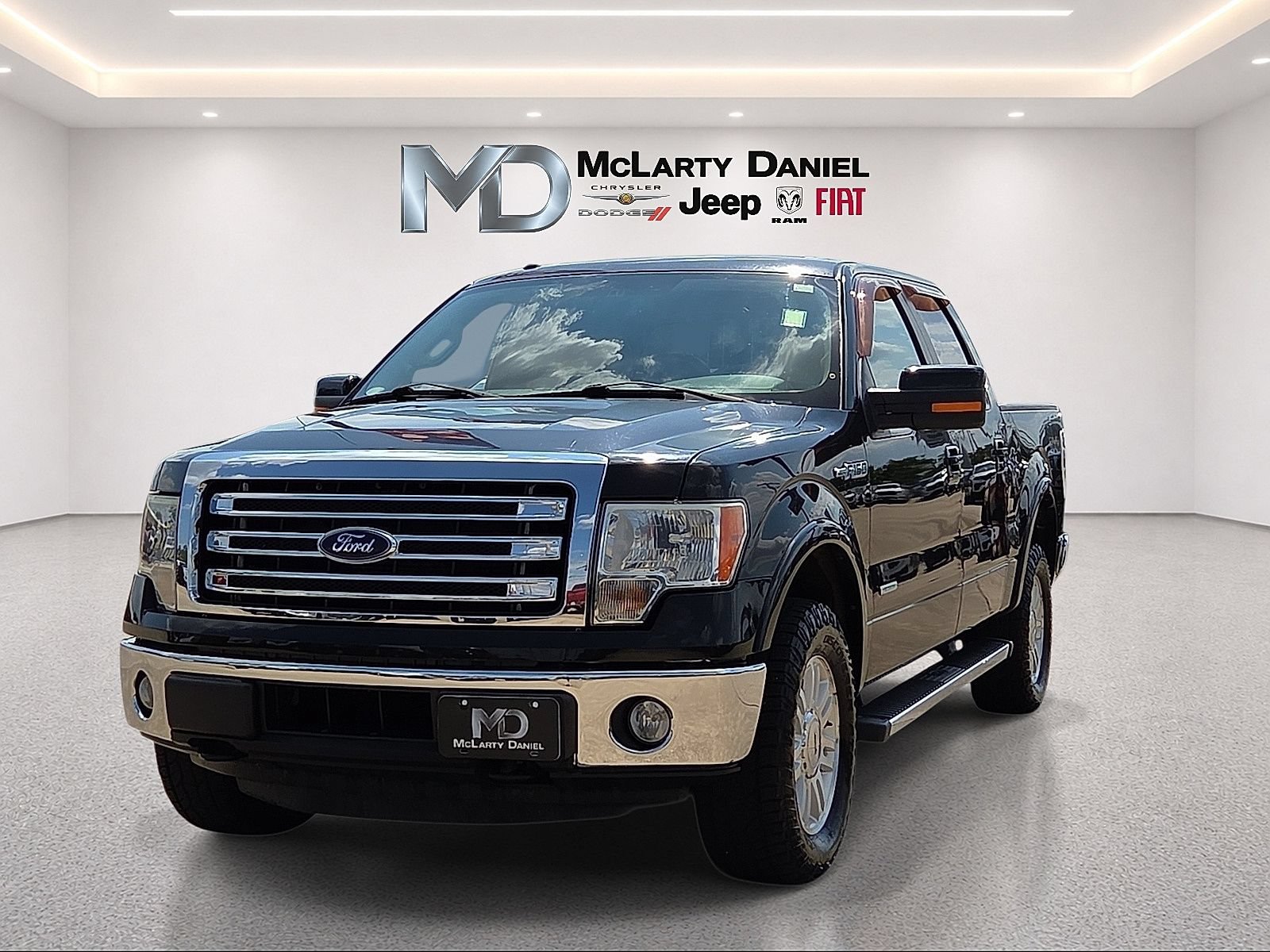 Used 2014 Ford F150 Lariat w/ Equipment Group 501A Mid AWD/4WD image 2