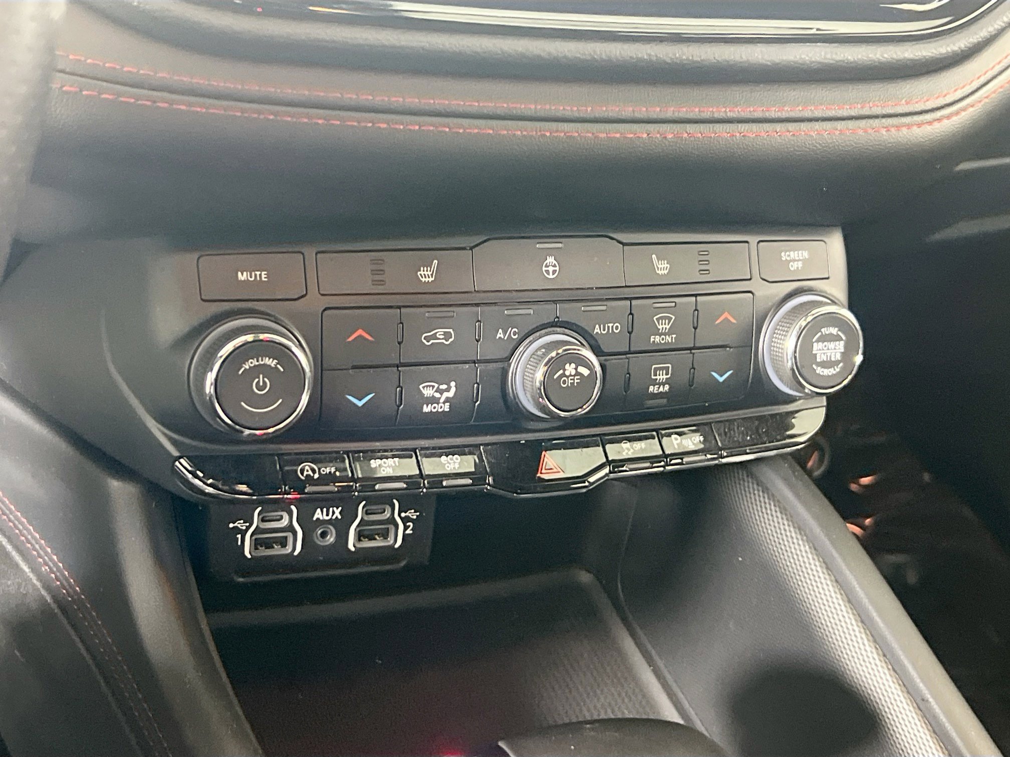 Used 2023 Dodge Durango GT AWD/4WD image 16