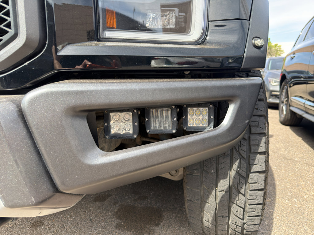 Used 2017 Ford F150 Raptor w/ Equipment Group 802A Luxury AWD/4WD image 3