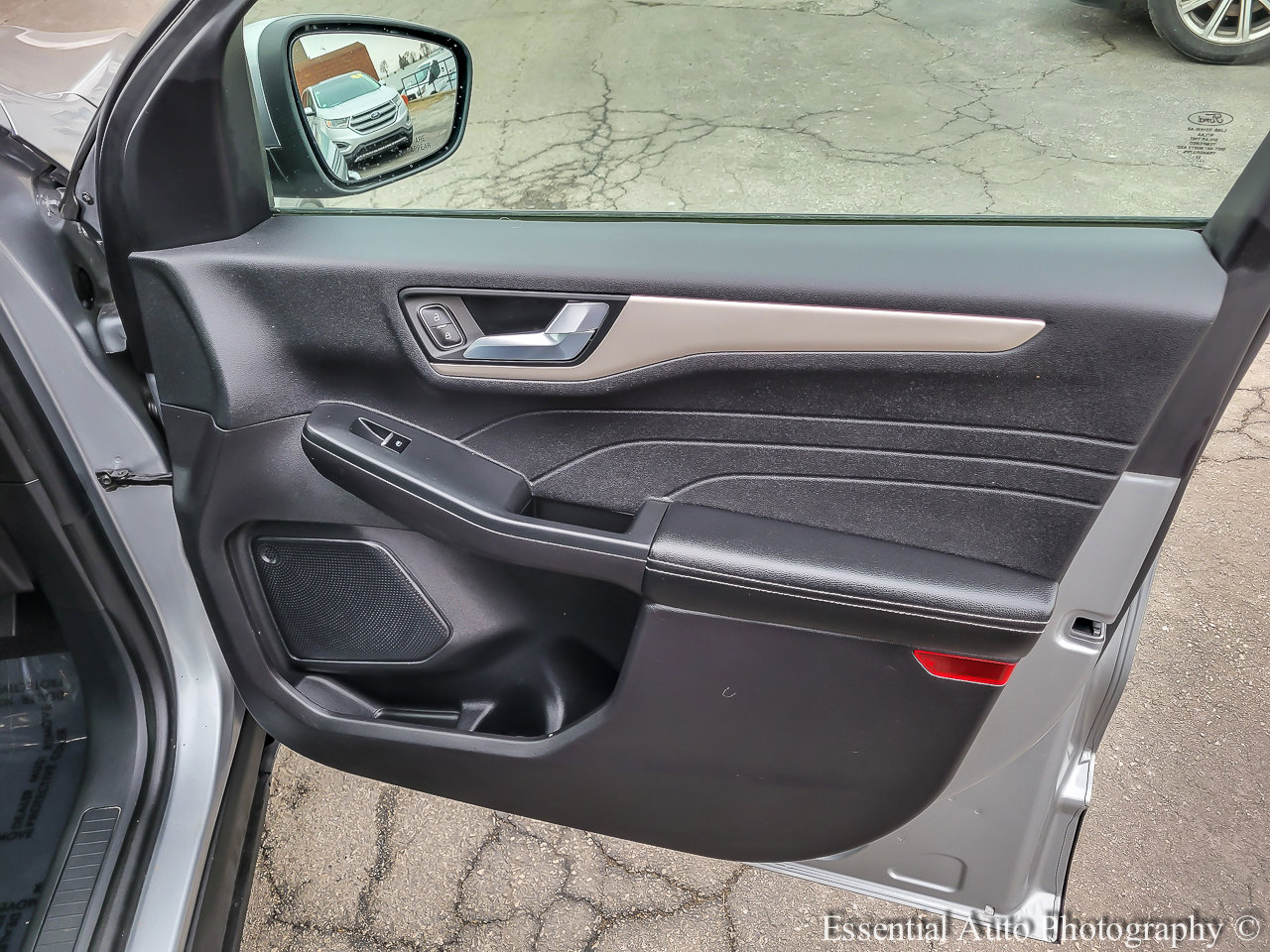 Used 2022 Ford Escape SEL FWD image 31