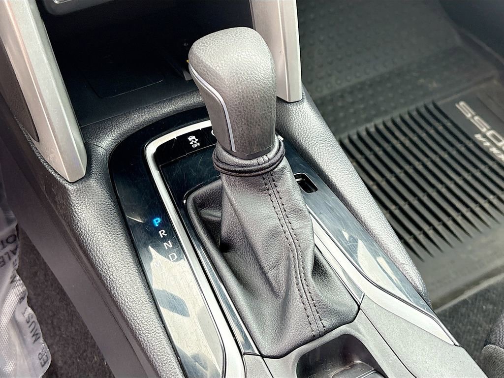 Used 2022 Toyota Corolla Cross LE w/ Black Badges Package (TMS) image 17