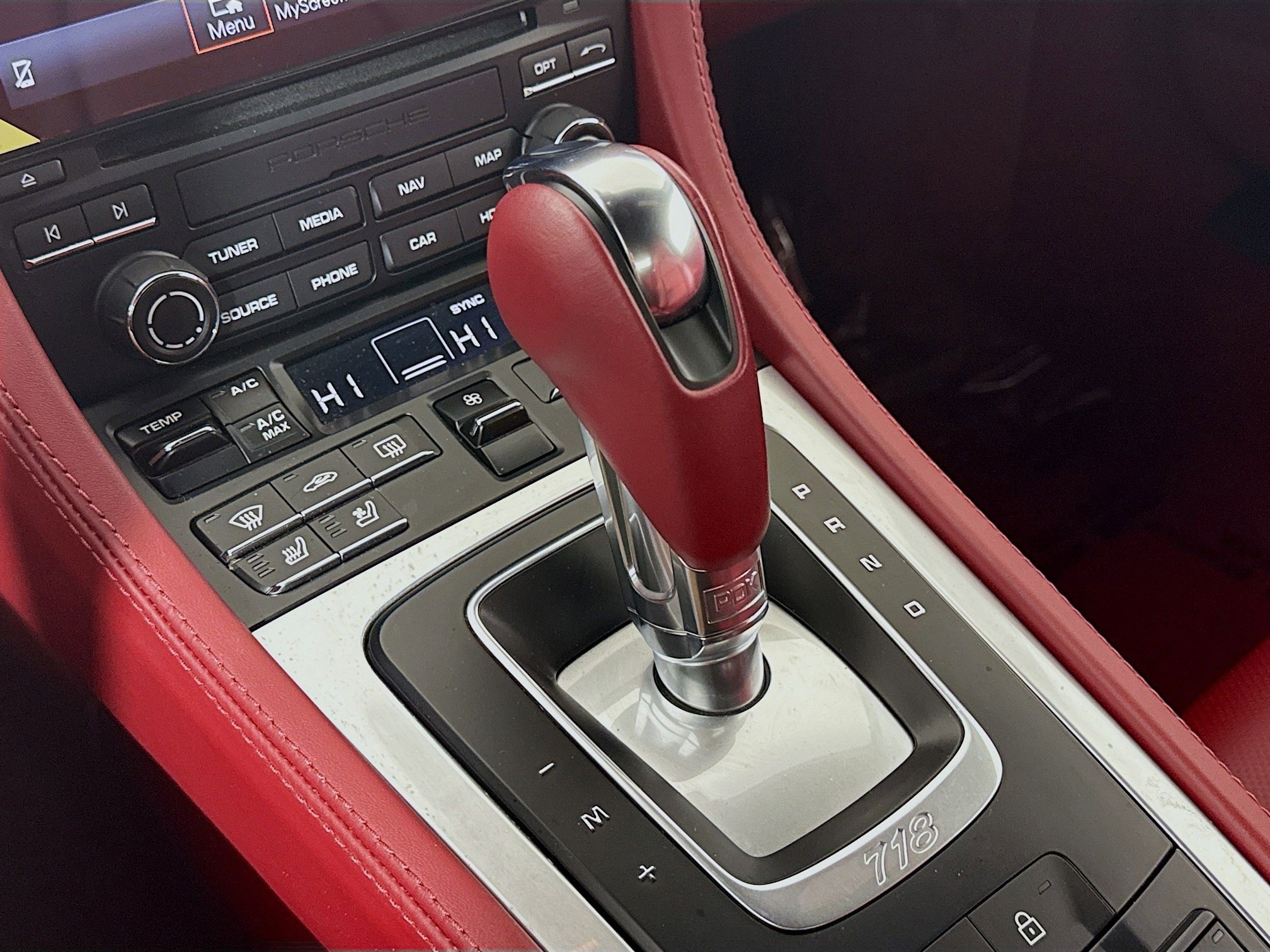 Certified 2024 Porsche 718 Boxster image 18