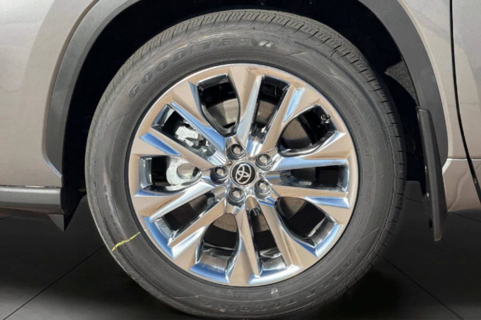 New 2026 Toyota Highlander Limited AWD/4WD image 33