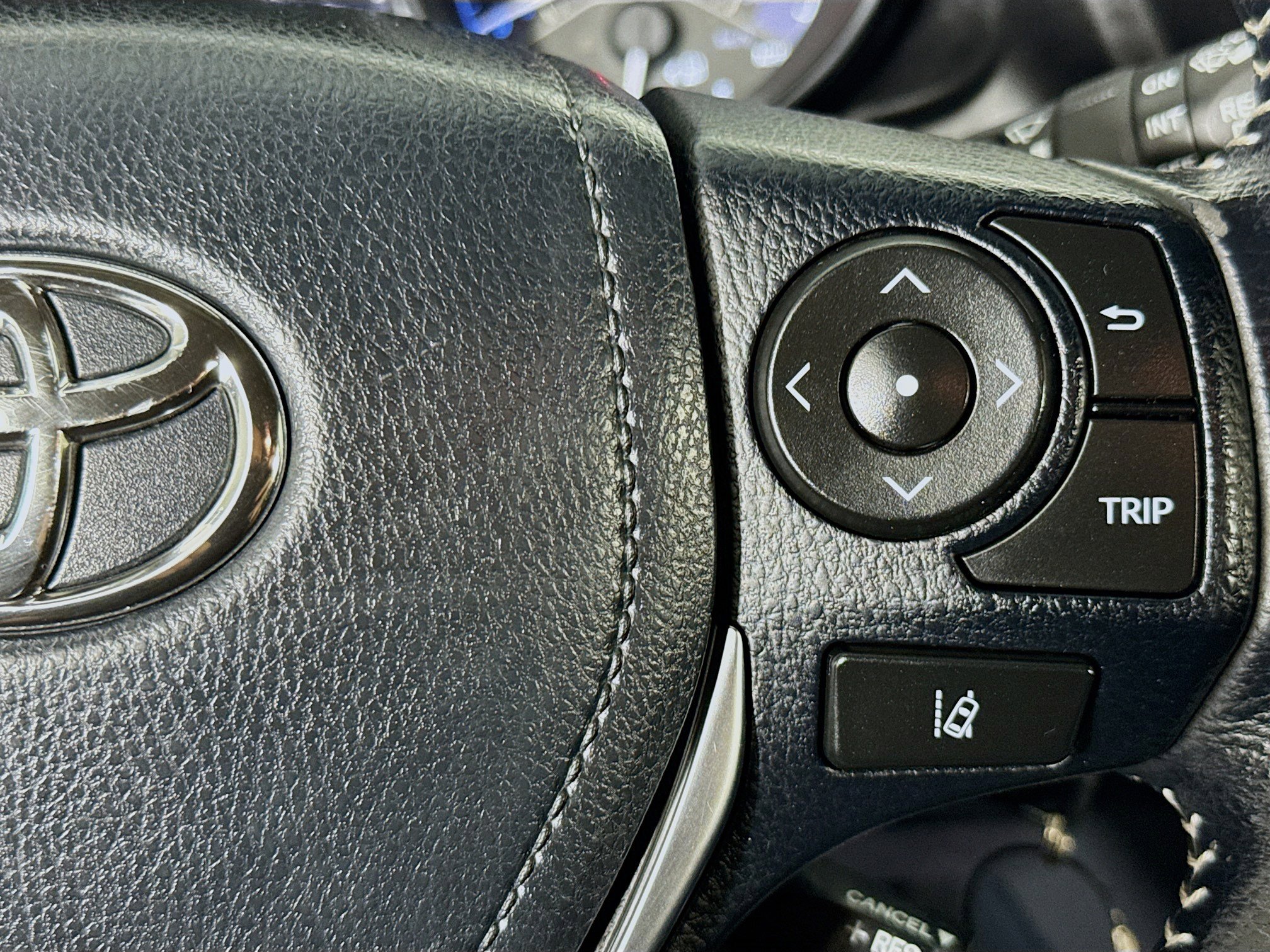 Used 2017 Toyota Corolla iM image 14