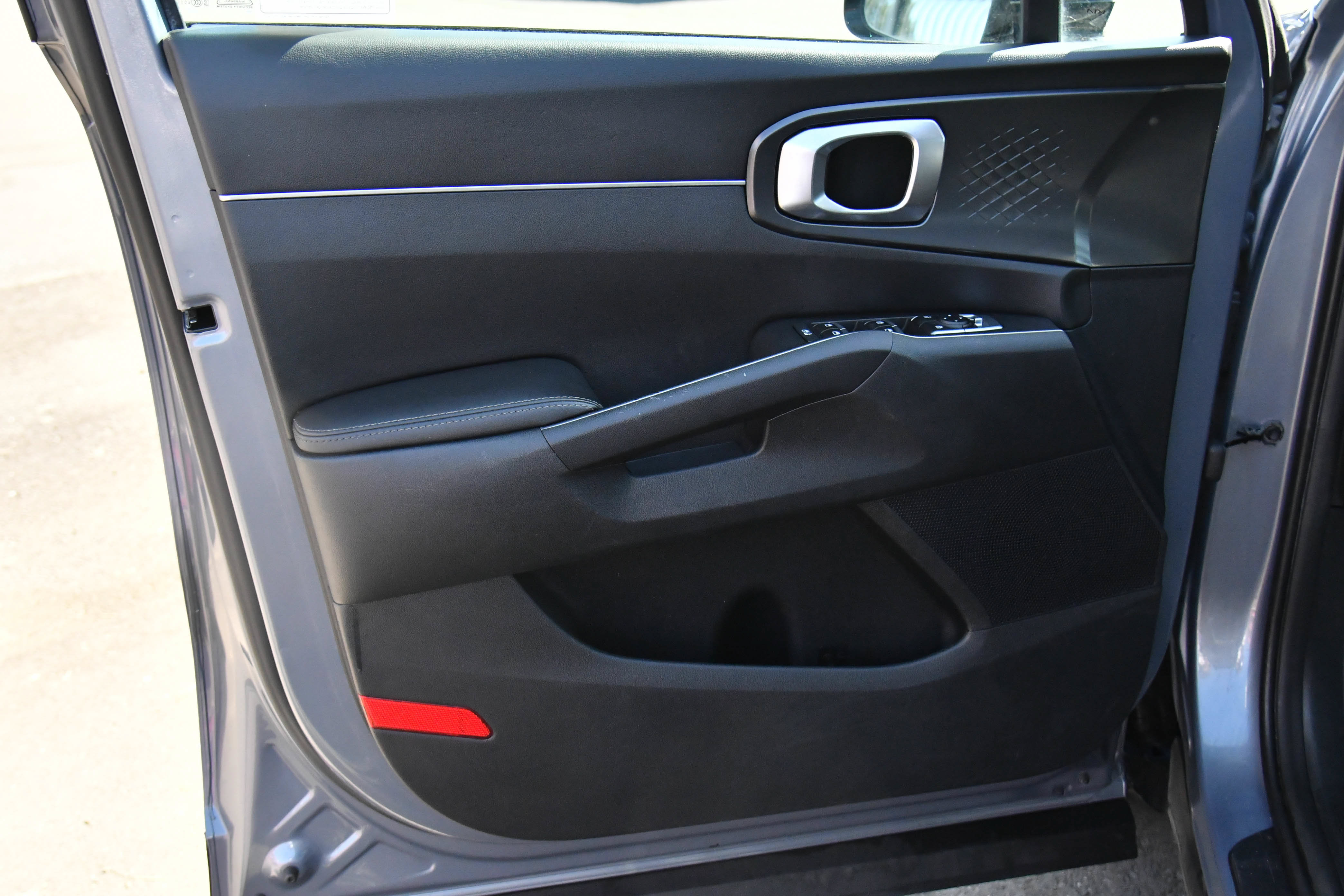 Used 2022 Kia Sorento S w/ Panoramic Sunroof Package FWD image 14