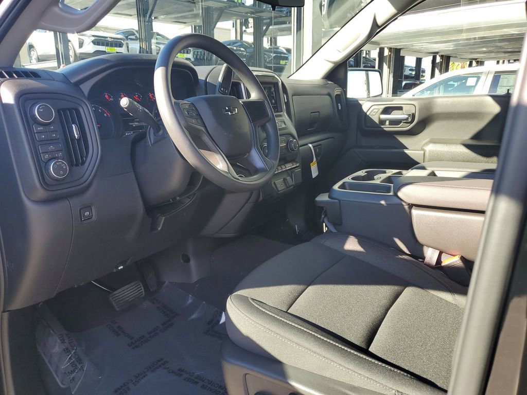 New 2026 Chevrolet Silverado 1500 Custom Trail Boss w/ LPO, Dark Essentials Package image 18