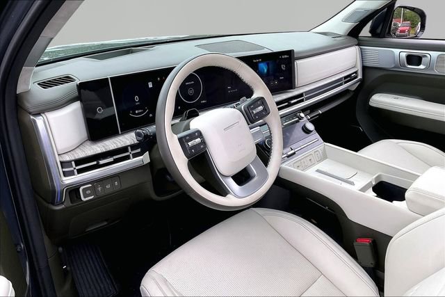Used 2025 Hyundai Santa Fe Calligraphy FWD image 12