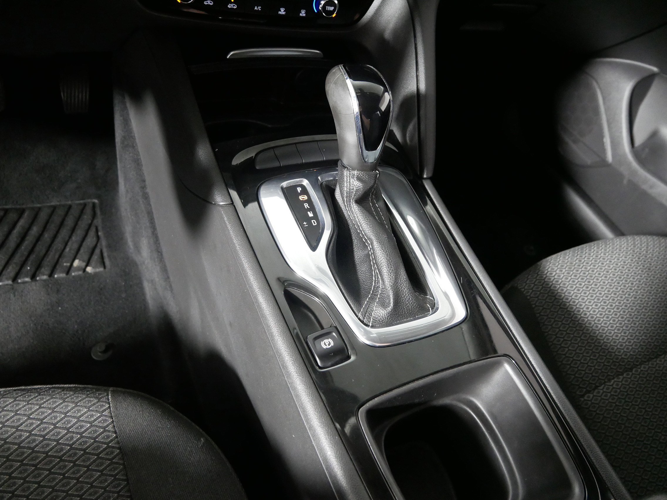 Certified 2018 Buick Regal Preferred image 24