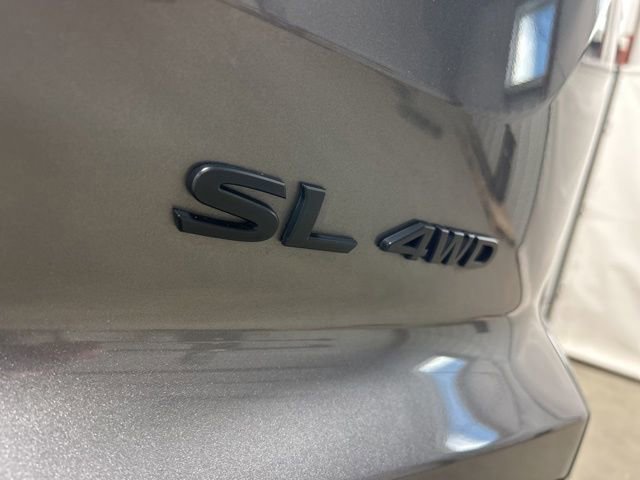 Used 2023 Nissan Pathfinder SL w/ Black Appearance Package image 9
