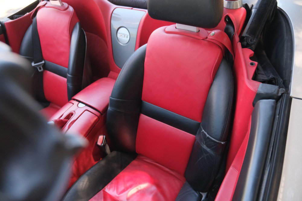 Used 2002 BMW Z8 image 9