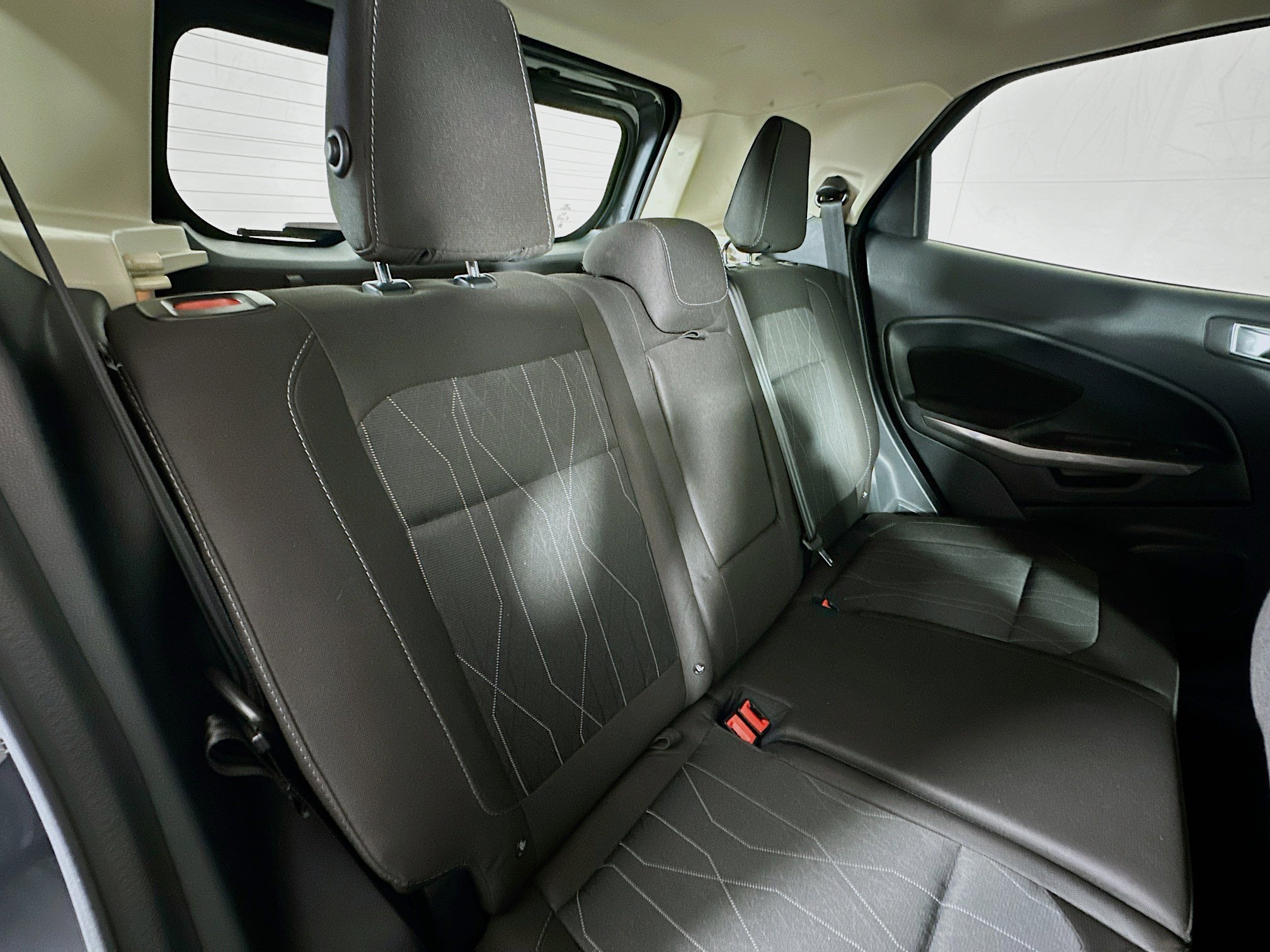 Used 2019 Ford EcoSport SE image 25