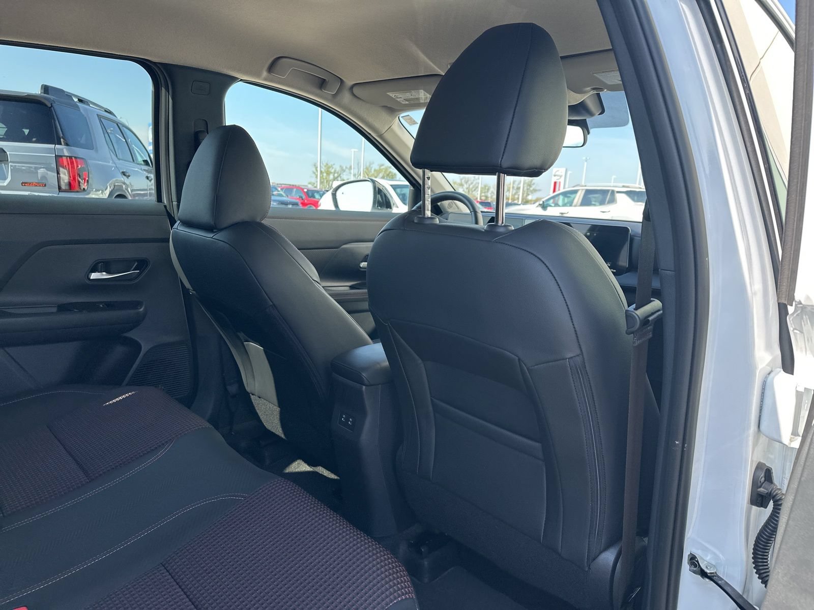 Used 2026 Nissan Kicks SR w/ Cold Weather Package AWD/4WD image 26