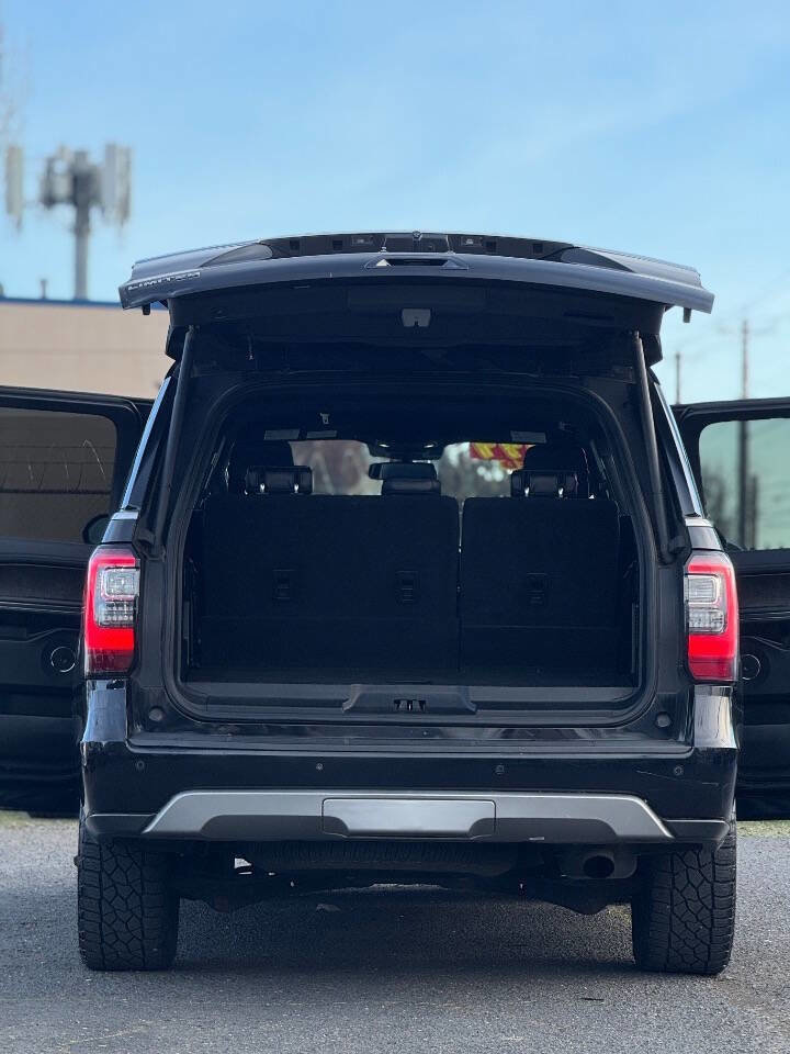 Used 2020 Ford Expedition Limited image 11