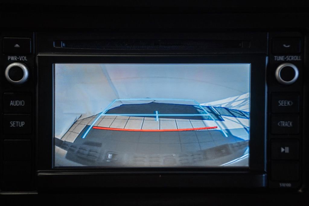 Used 2016 Toyota Tacoma SR5 image 29