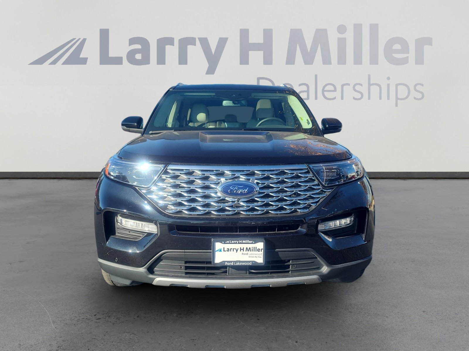 Certified 2023 Ford Explorer Platinum w/ Technology Package image 8