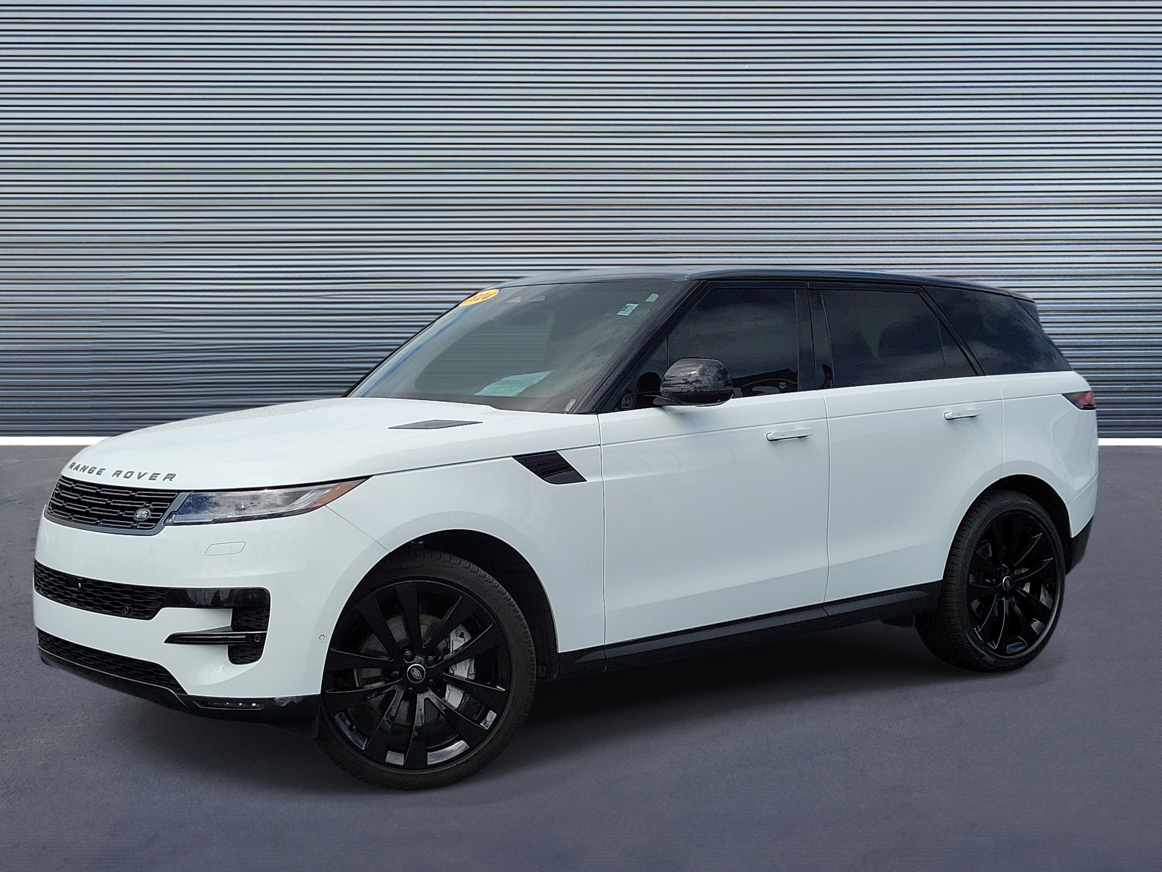 Used 2024 Land Rover Range Rover Sport SE image 1