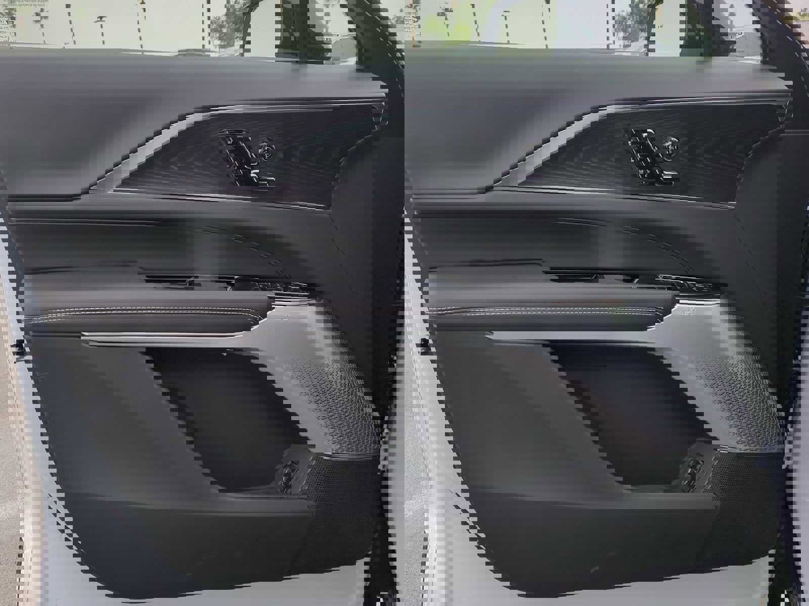 New 2026 Cadillac Lyriq V image 10