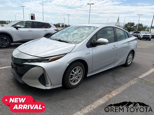 Used 2019 Toyota Prius Prime Plus w/ Carpet Mat Package FWD image 3