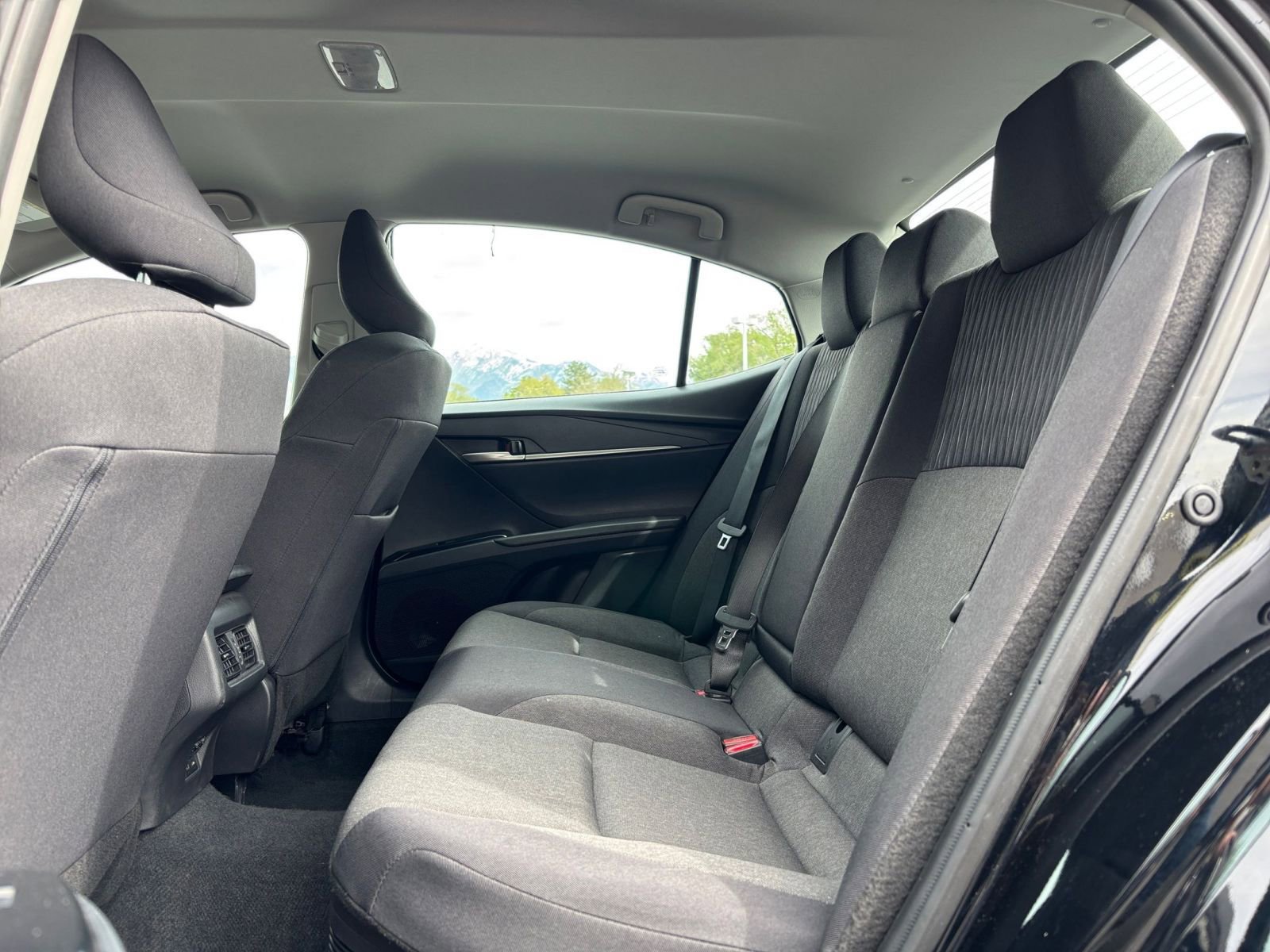Used 2025 Toyota Camry LE FWD image 25