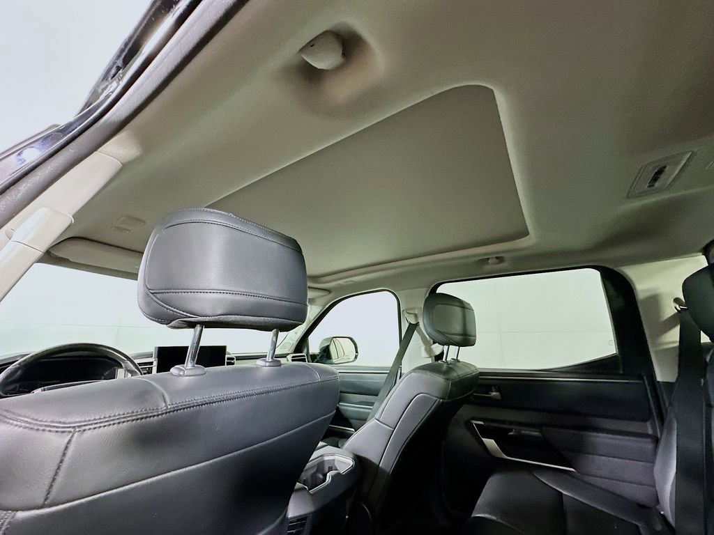 Used 2022 Toyota Tundra Limited image 12