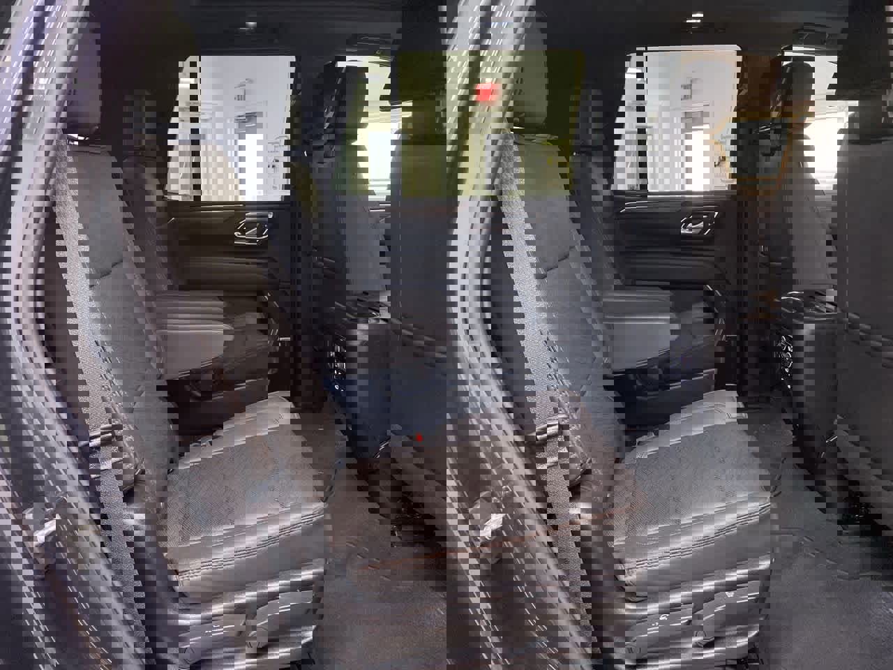 Used 2024 Chevrolet Tahoe High Country w/ Premium Package 2 image 18